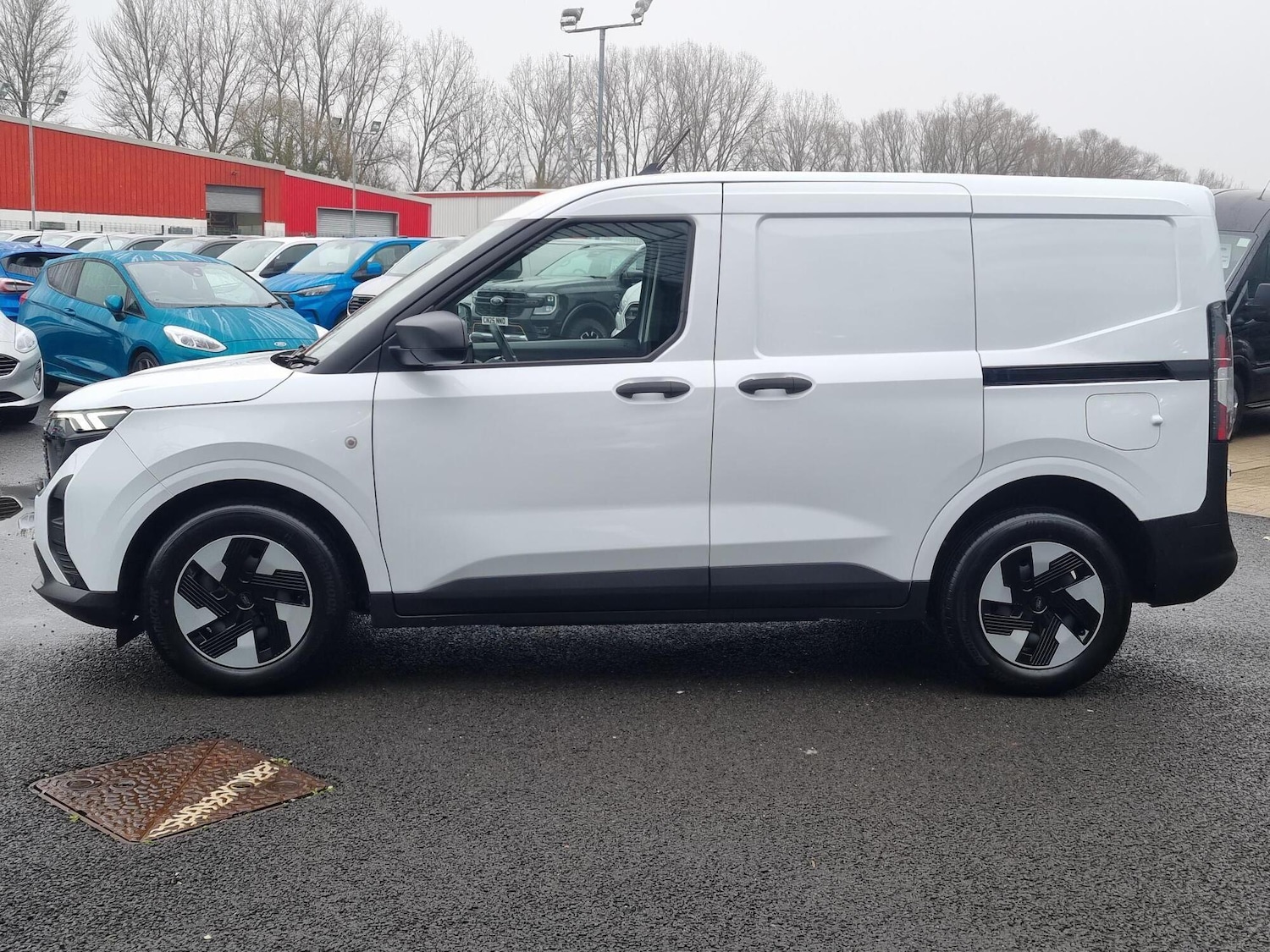 Used Ford E-Transit Courier for sale - 77515667: Photo 4