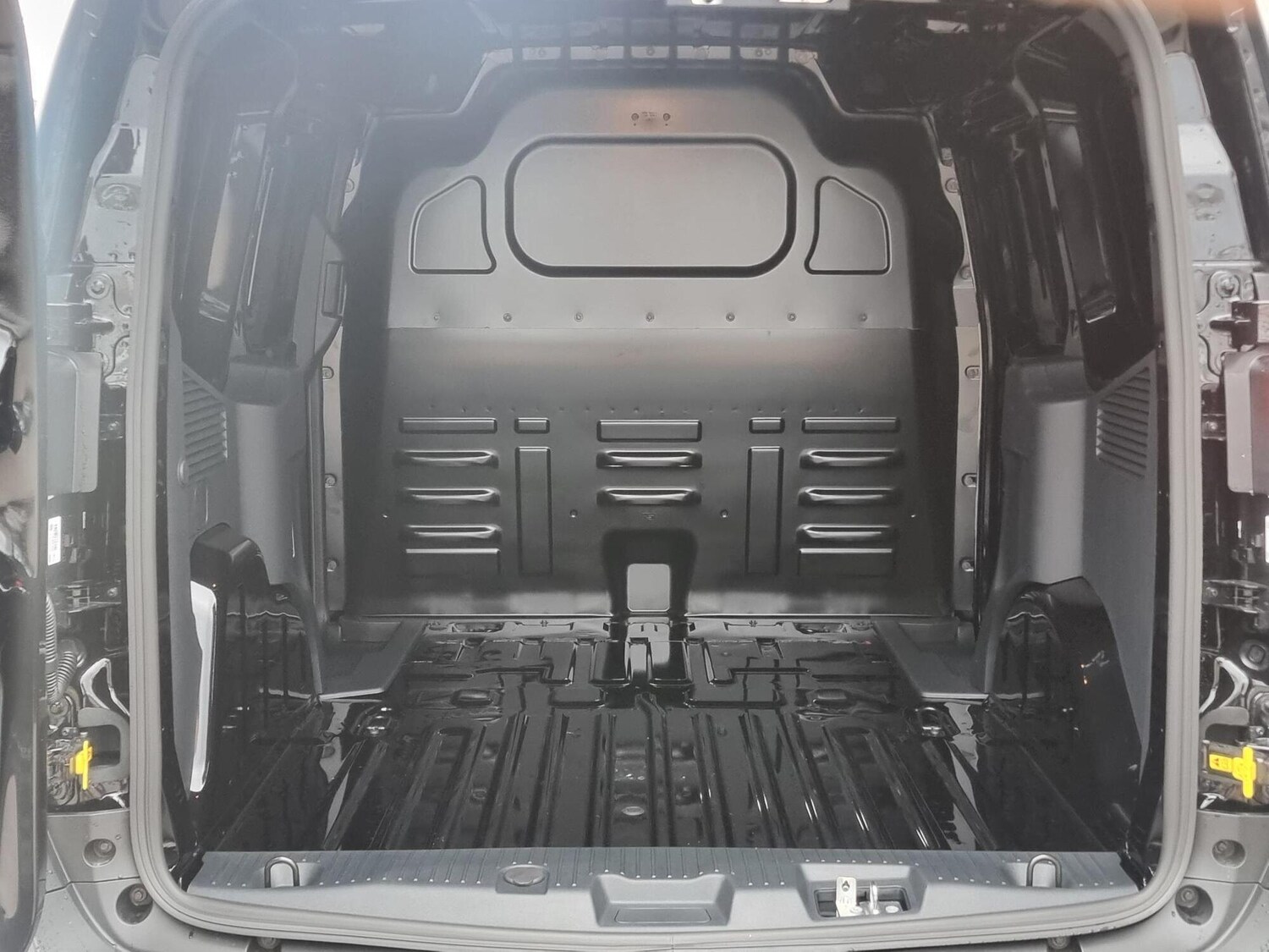 Used Ford Transit Courier for sale - 77602971: Photo 23