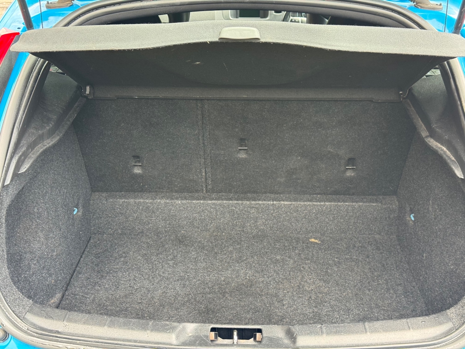 Used Volvo V40 2013 for sale - 77881436: Photo 20