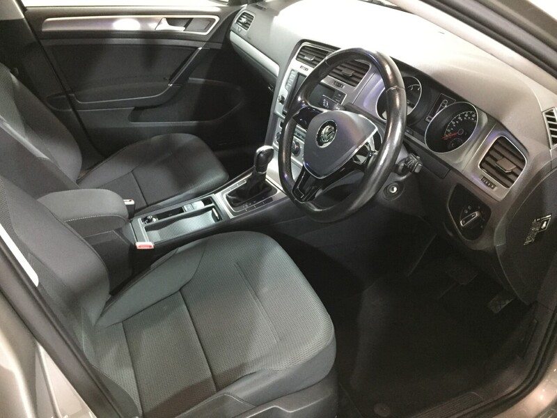 Used Volkswagen Golf 2014 for sale - 76686786: Photo 10