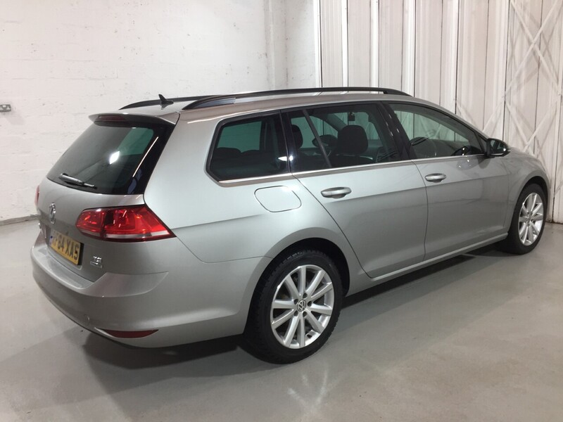 Used Volkswagen Golf 2014 for sale - 76686786: Photo 2