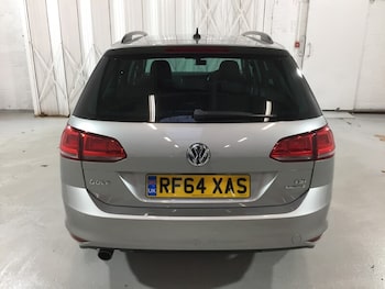 Used Volkswagen Golf 2014 for sale - 76686786: Photo