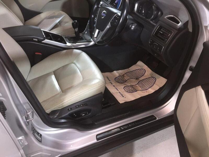 Used Volvo XC70 2014 for sale - 77349667: Photo 11