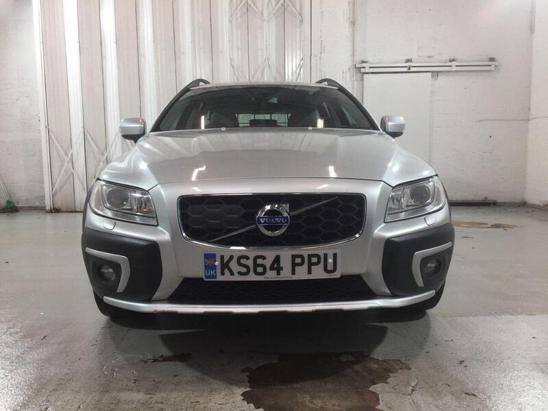 Used Volvo XC70 2014 for sale - 77349667: Photo 2