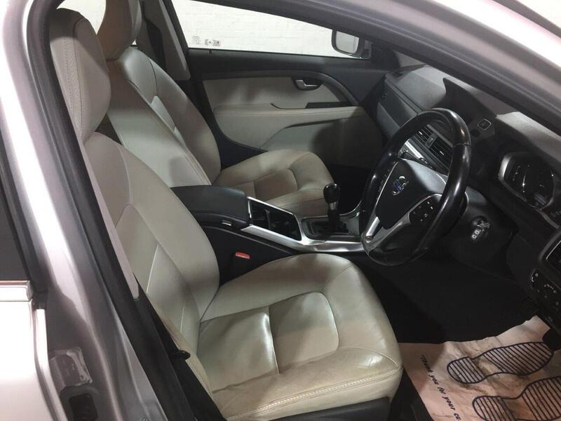 Used Volvo XC70 2014 for sale - 77349667: Photo 28