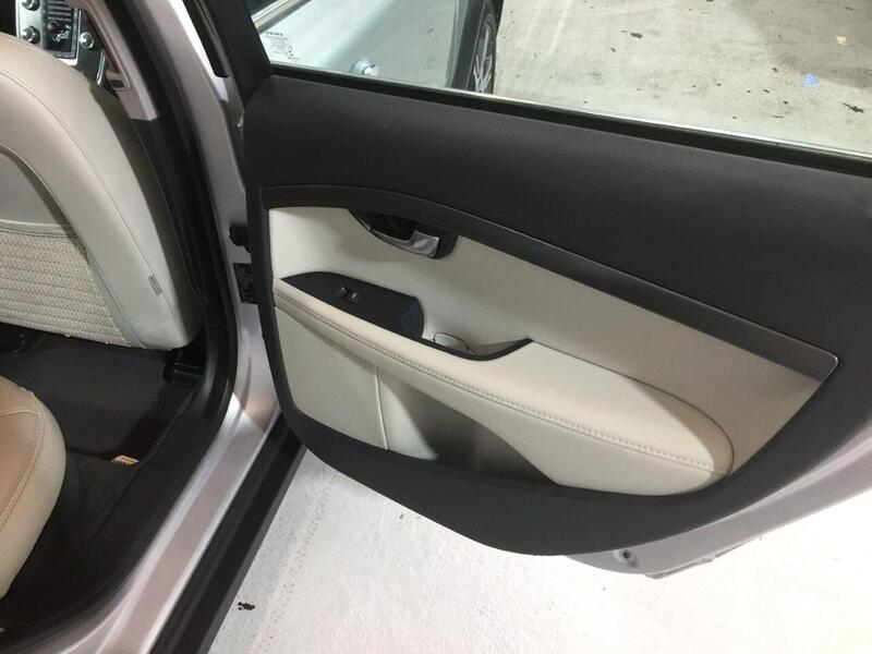 Used Volvo XC70 2014 for sale - 77349667: Photo 29