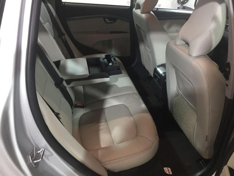 Used Volvo XC70 2014 for sale - 77349667: Photo 31