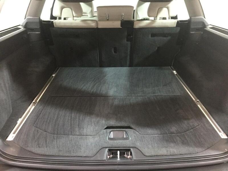 Used Volvo XC70 2014 for sale - 77349667: Photo 36