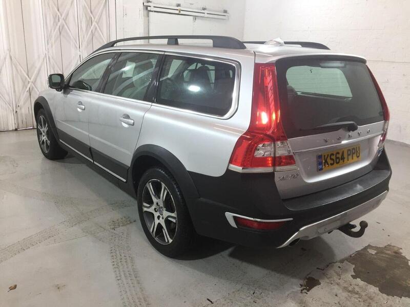 Used Volvo XC70 2014 for sale - 77349667: Photo 6
