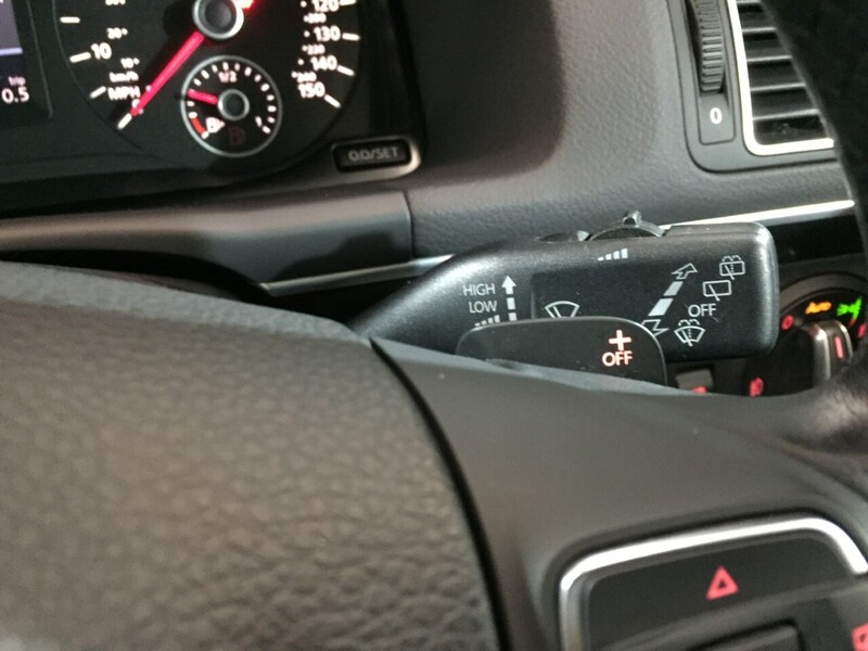 Used Volkswagen Touran 2011 for sale - 76407149: Photo 13