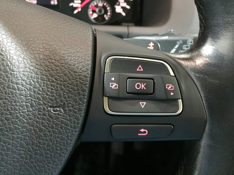 Used Volkswagen Touran 2011 for sale - 76407149: Photo 14