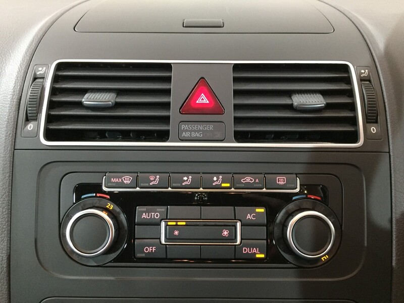 Used Volkswagen Touran 2011 for sale - 76407149: Photo 16