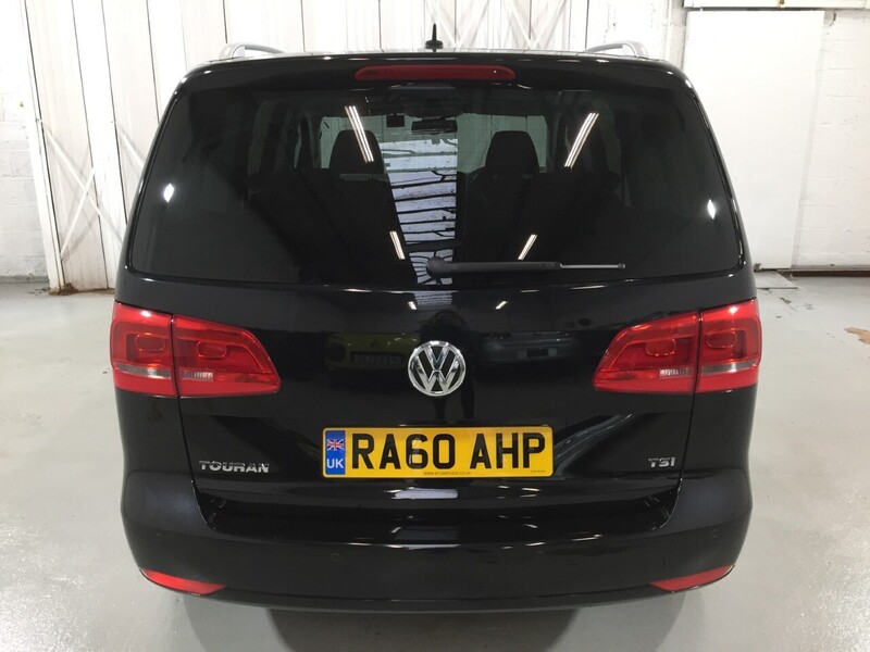 Used Volkswagen Touran 2011 for sale - 76407149: Photo 3