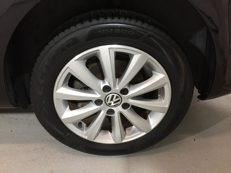 Used Volkswagen Touran 2011 for sale - 76407149: Photo 42