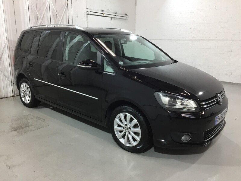 Used Volkswagen Touran 2011 for sale - 76407149: Photo 44