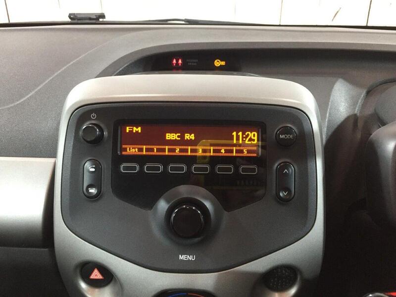 Used Toyota AYGO 2016 for sale - 76402488: Photo 14