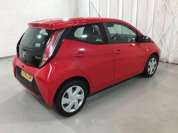 Used Toyota AYGO 2016 for sale - 76402488: Photo