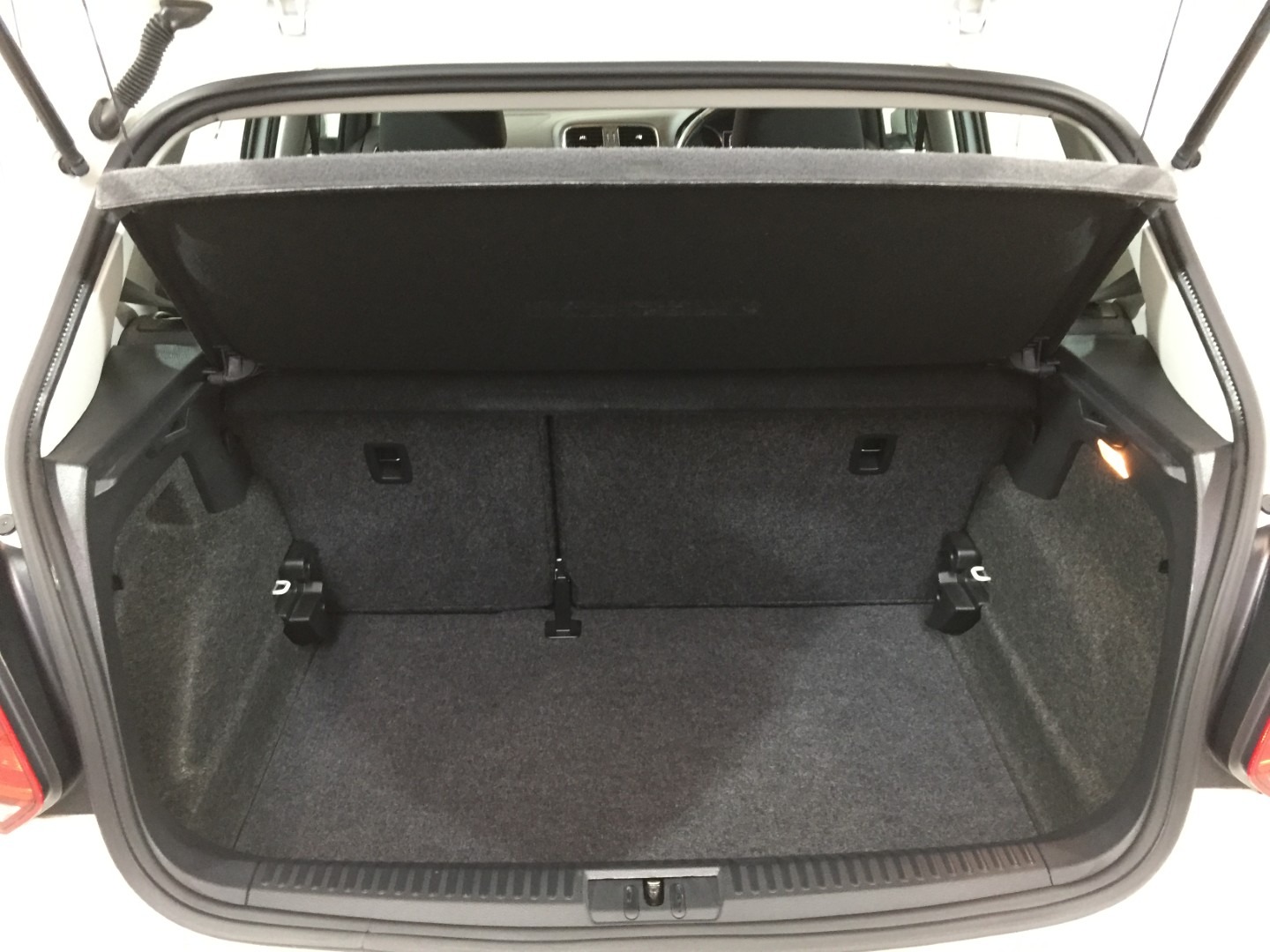 Used Volkswagen Polo 2014 for sale - 76407134: Photo 33