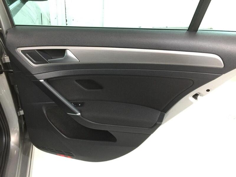 Used Volkswagen Golf 2015 for sale - 76686787: Photo 23