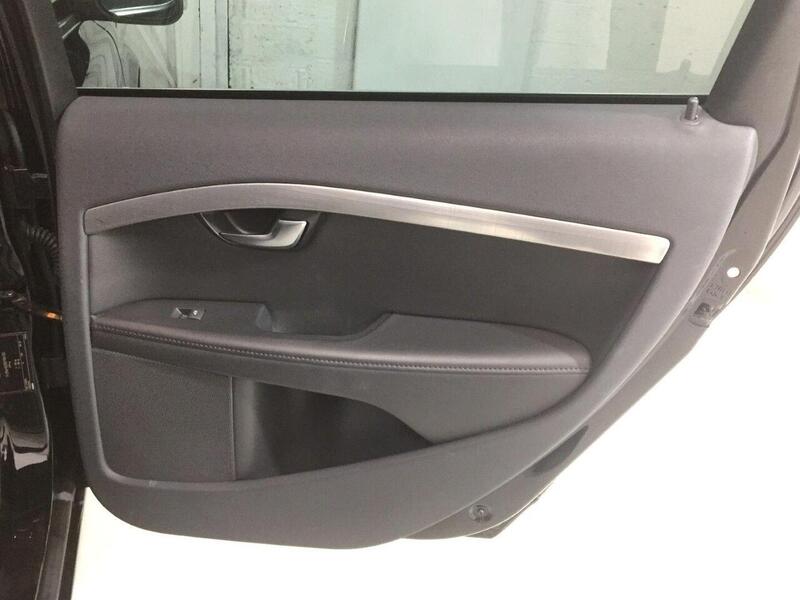 Used Volvo V70 2024 for sale - 77668066: Photo 23