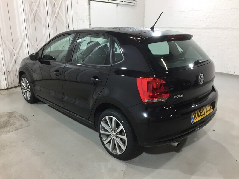 Used Volkswagen Polo 2010 for sale - 76686788: Photo 4