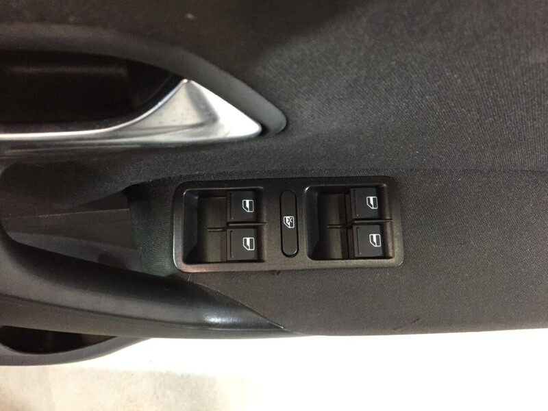 Used Volkswagen Polo 2010 for sale - 76686788: Photo 9