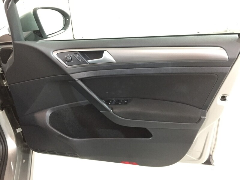 Used Volkswagen Golf 2025 for sale - 76407146: Photo 8