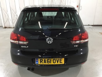 Used Volkswagen Golf 2011 for sale - 76407122: Photo