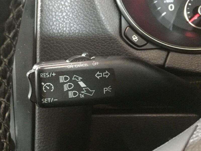 Used Volkswagen Golf 2010 for sale - 77744317: Photo 11