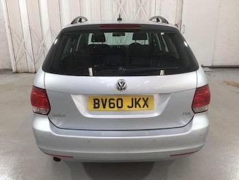 Used Volkswagen Golf 2010 for sale - 77744317: Photo