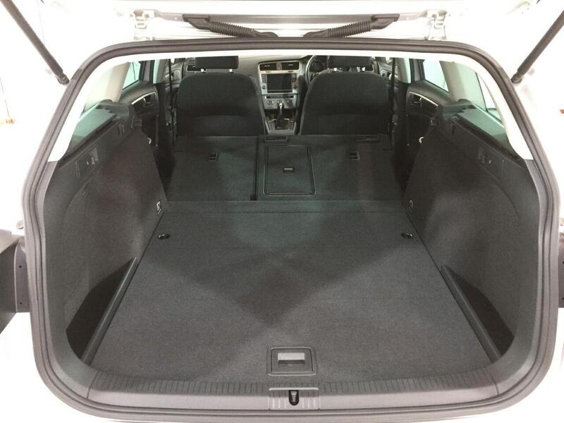 Used Volkswagen Golf 2025 for sale - 76407129: Photo 32