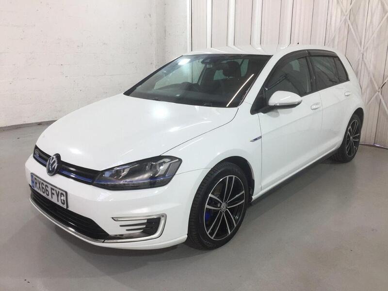 Used Volkswagen Golf 2016 for sale - 77932641: Photo 5