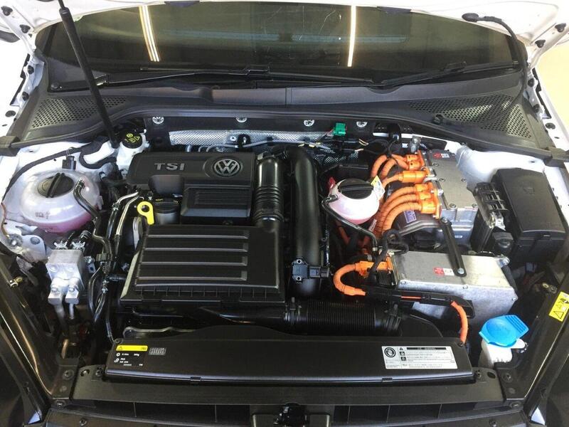 Used Volkswagen Golf 2016 for sale - 77932641: Photo 8