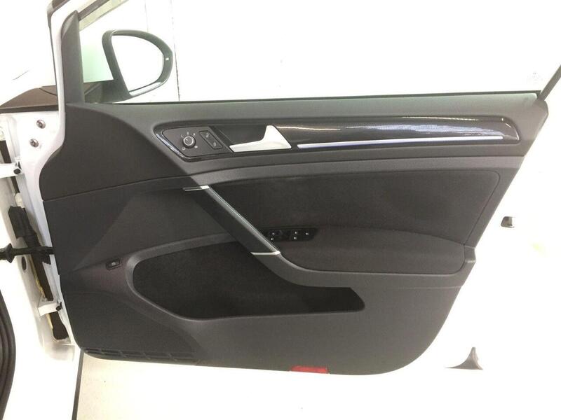 Used Volkswagen Golf 2016 for sale - 77932641: Photo 9