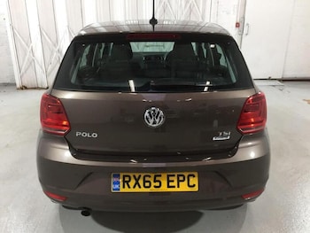 Used Volkswagen Polo 2015 for sale - 78501842: Photo