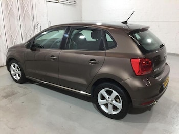 Used Volkswagen Polo 2015 for sale - 78501842: Photo