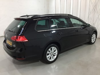 Used Volkswagen Golf 2015 for sale - 76407160: Photo