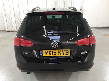 Used Volkswagen Golf 2015 for sale - 76407160: Photo