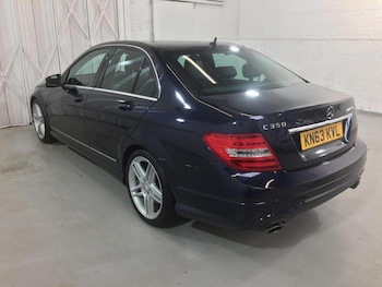 Used Mercedes-Benz C Class 2013 for sale - 77605229: Photo