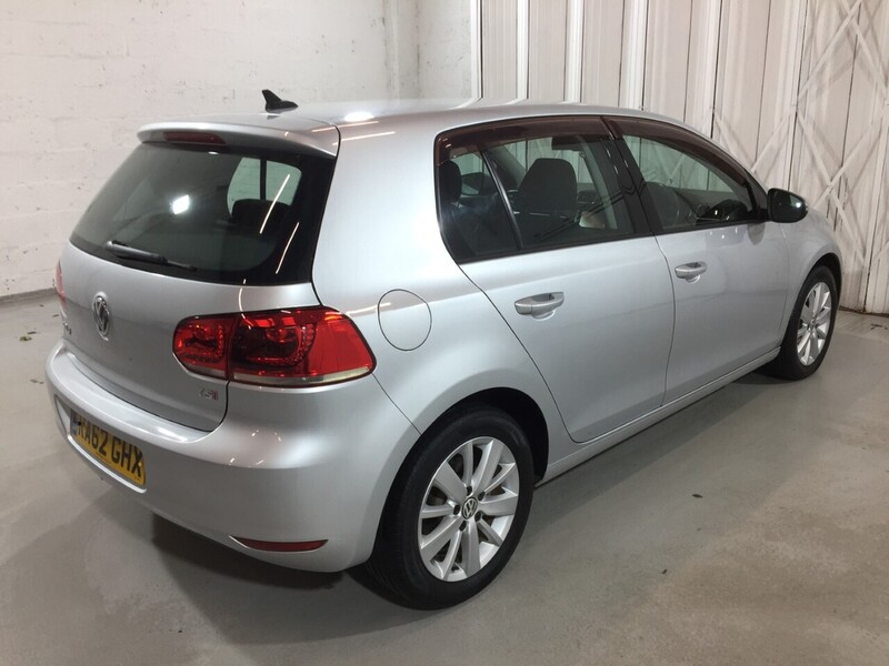Used Volkswagen Golf 2012 for sale - 76407130: Photo 2