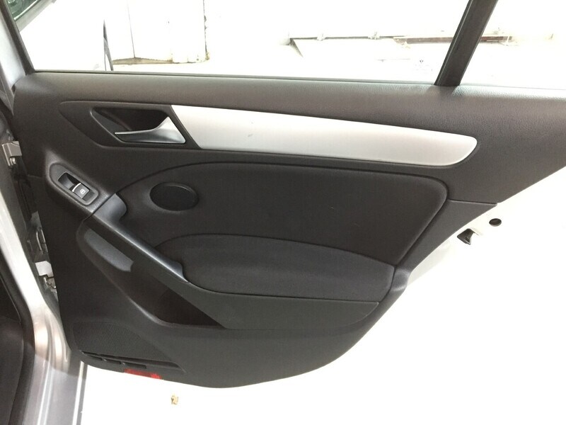 Used Volkswagen Golf 2012 for sale - 76407130: Photo 25