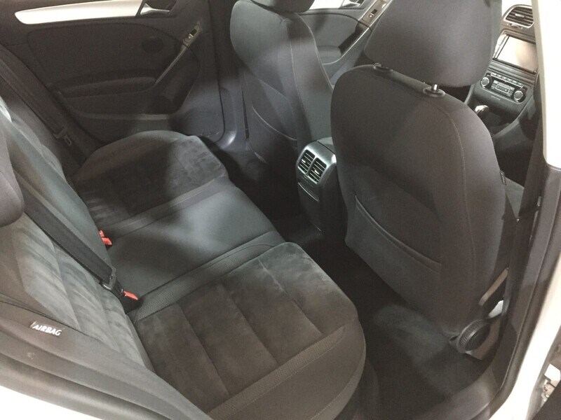 Used Volkswagen Golf 2012 for sale - 76407130: Photo 27