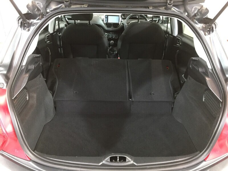 Used Peugeot 208 2014 for sale - 76718735: Photo 33