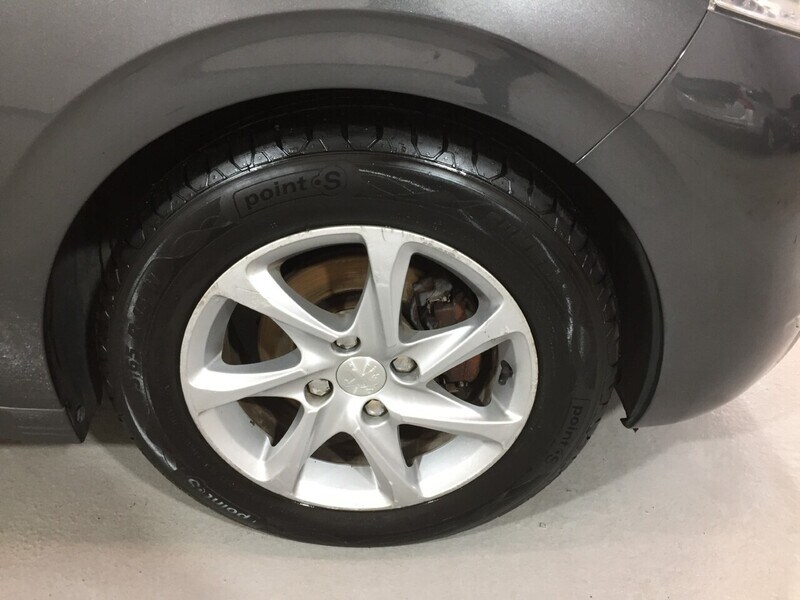 Used Peugeot 208 2014 for sale - 76718735: Photo 35
