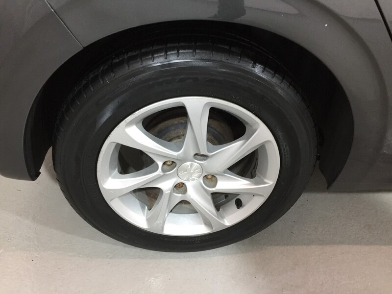 Used Peugeot 208 2014 for sale - 76718735: Photo 36