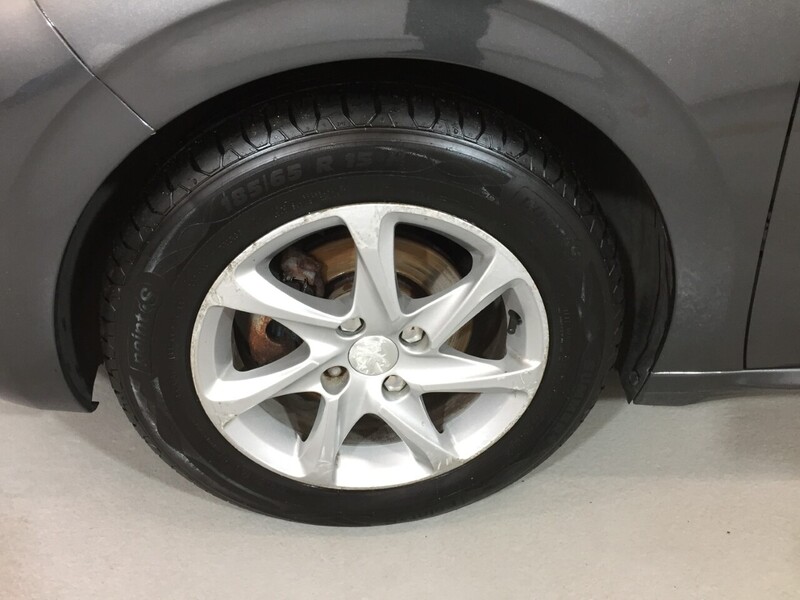 Used Peugeot 208 2014 for sale - 76718735: Photo 38