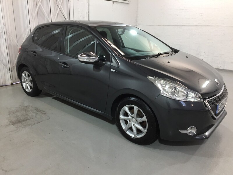 Used Peugeot 208 2014 for sale - 76718735: Photo 39