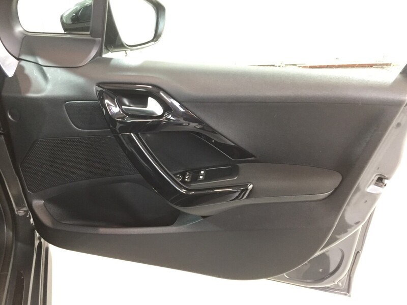 Used Peugeot 208 2014 for sale - 76718735: Photo 9