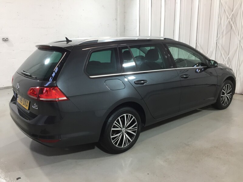Used Volkswagen Golf 2016 for sale - 76476312: Photo 2