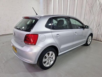 Used Volkswagen Polo 2010 for sale - 78738956: Photo